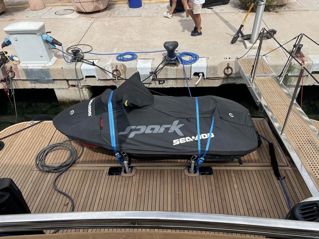 Sanlorenzo 82